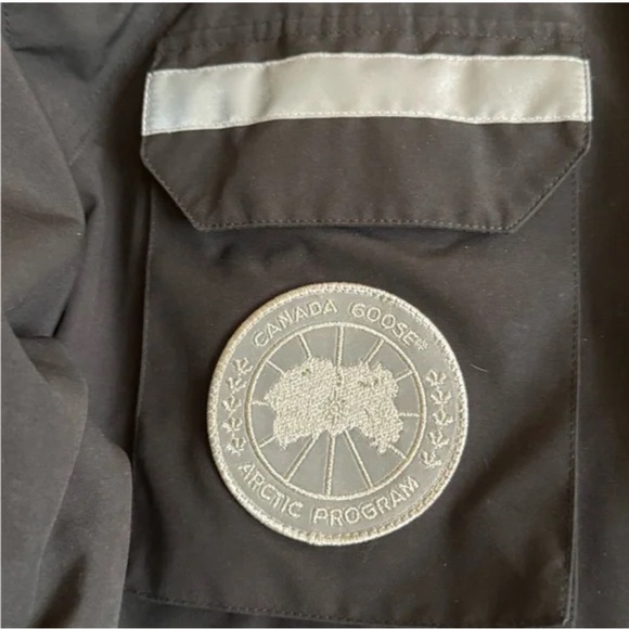 Canada Goose x juun.j Expedition Parka - Picture 4 of 6